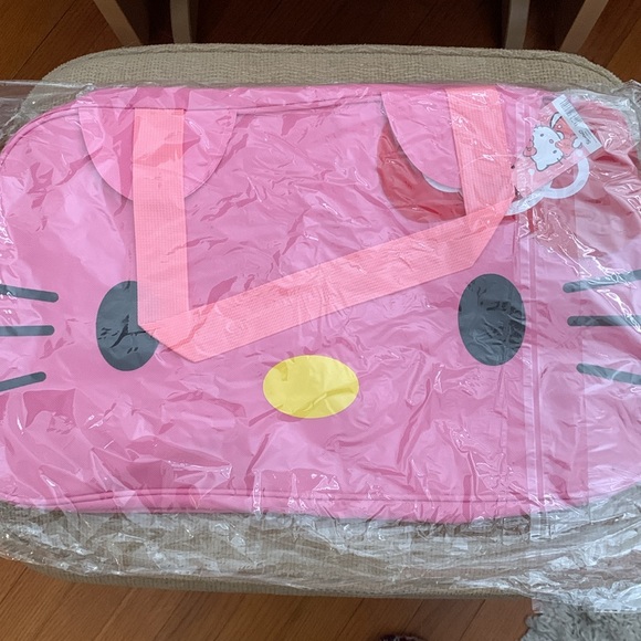 Hello Kitty Duffel Bag NWT - Picture 2 of 7